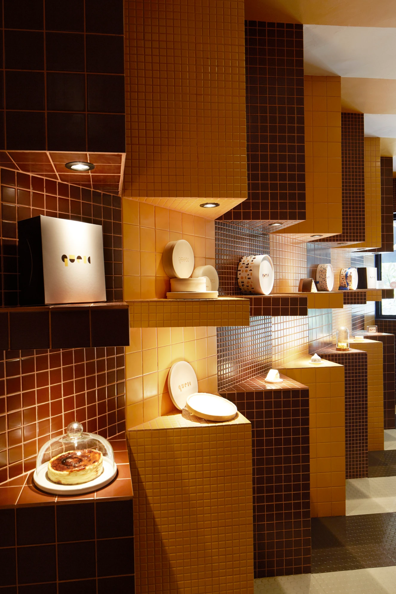 v0530_the_cheesecake_shop0160_1_1x